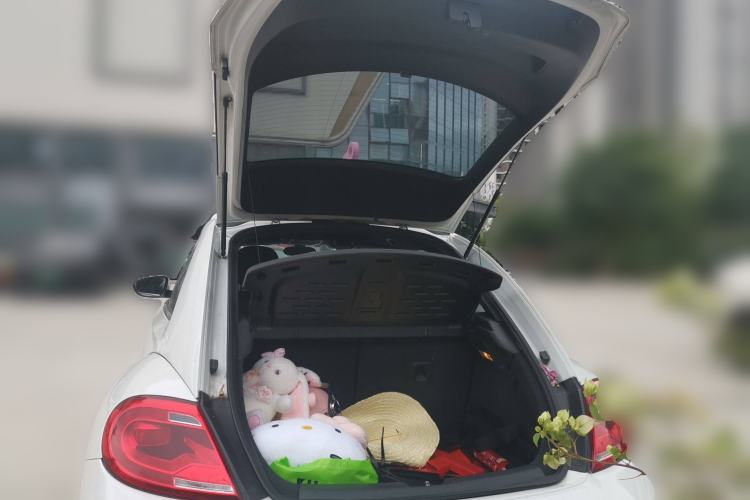 Used Volkswagen Beetle 2013 1.4 TSI Comfort Model Trunk