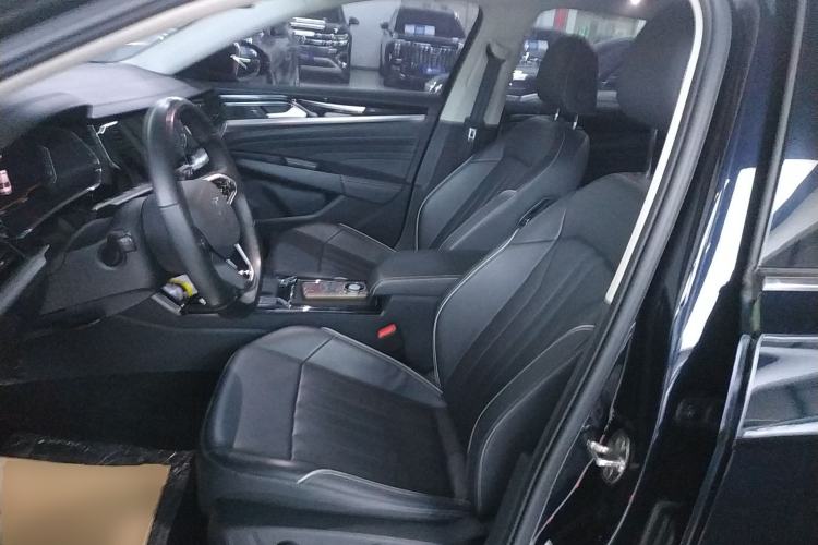 Used Volkswagen Passat 2023 Revised 330TSI Elite Edition Left Front Seat