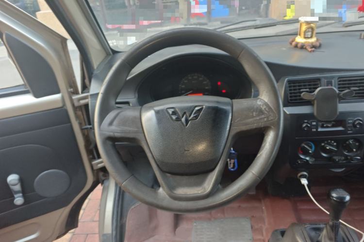 Used Wuling Rongguang 2012 1.5L Extended Basic Version Steering Wheel
