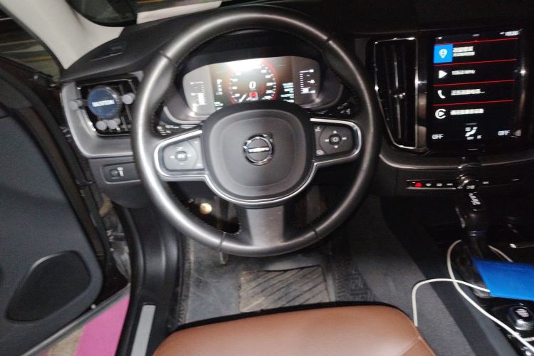 Used Volvo XC60 2019 T5 4x4 Smart Edition China V Standard
