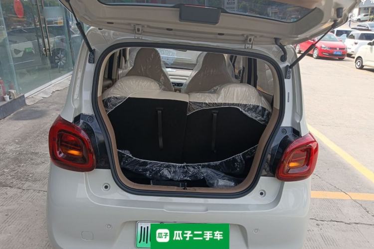 Used Wuling Hongguang MINIEV 2025 Four-Door Version Advanced Edition Trunk