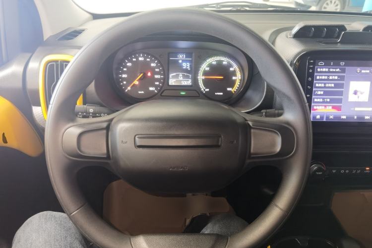 Used Roewe Clever 2022 311km QiQi BoBo Edition Steering Wheel