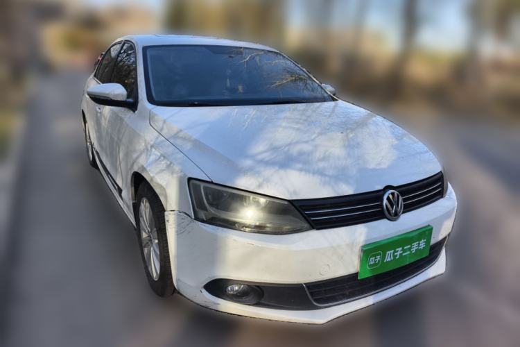 Used Volkswagen Sagitar 2014 1.6L Automatic Comfort Model Front Right 45 Deg