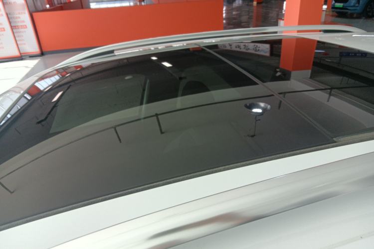 Used Volkswagen T-ROC 2023 300TSI DSG Two-Wheel-Drive Chen Guang Edition
