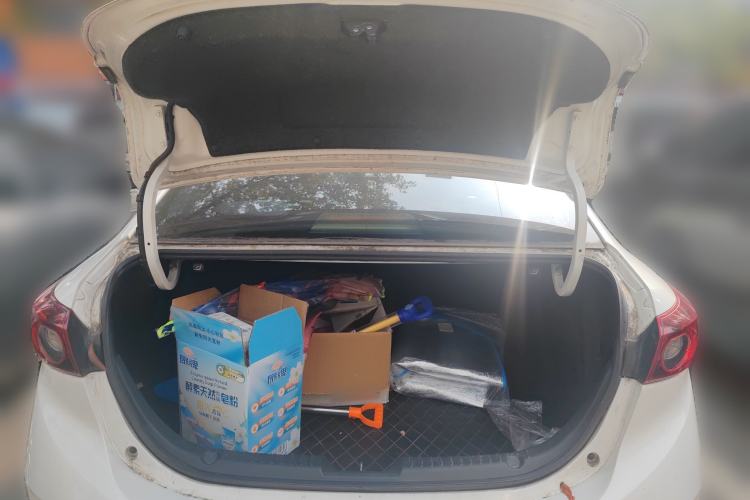 Used Mazda 3 Axela 2014 Sedan 1.5L Automatic Luxury Model