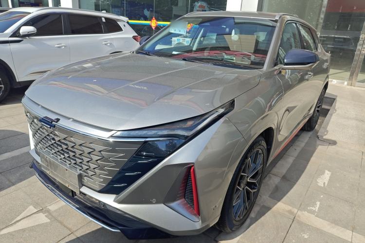 Used CHANGAN OSHAN Z6 2022 Blue Whale 1.5T DCT Smart Navigation Model