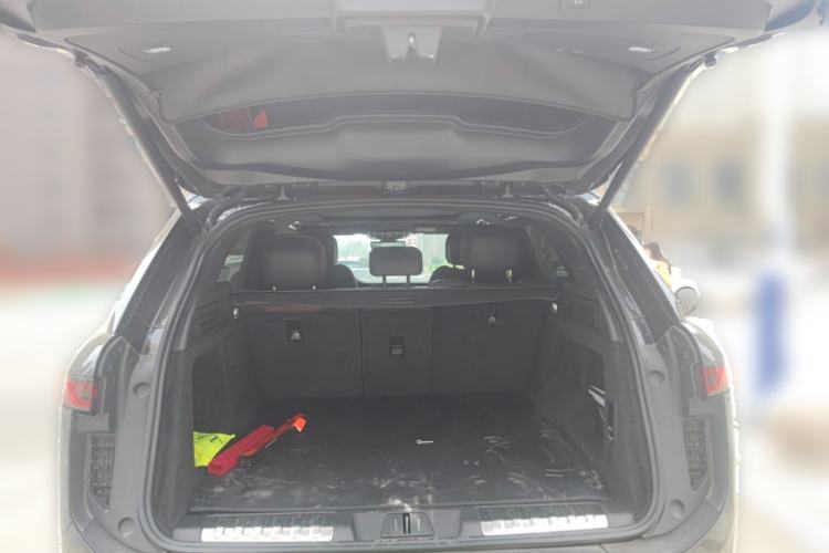 Used Land Rover Range Sport 2025 400 PS Dynamic SE Trunk