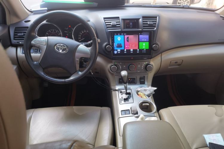 Used Toyota Highlander 2011 2.7L Two-Wheel Drive 5-Seater Sport Edition
