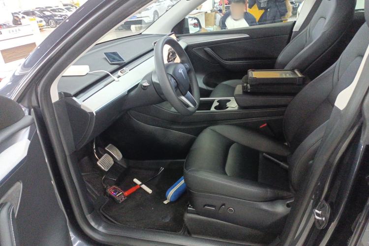 Used Tesla Model Y 2024 Rear-Wheel-Drive Version
