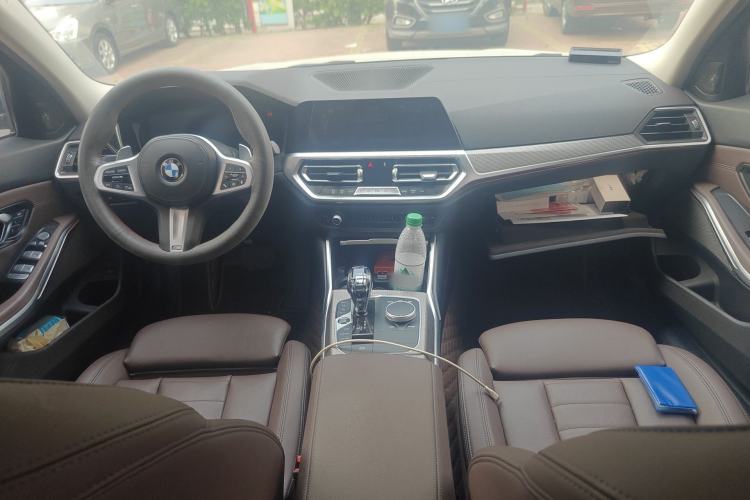 Used BMW 3 Series 2020 Facelifted 325Li M Sport Night Edition Package Center Console