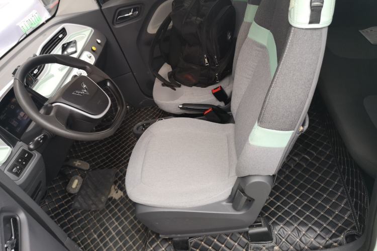 Used Wuling Hongguang MINIEV 2021 Macaron Premium Model – Lithium-NMC Left Front Seat