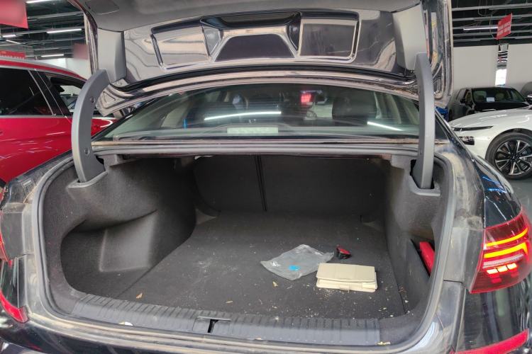 Used Volkswagen Passat 2019 330TSI Elite Edition China VI
