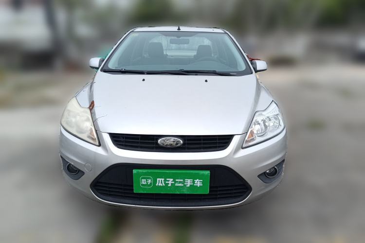 Used Ford Focus 2013 Sedan Classic 1.8L Manual Fashion Edition Front