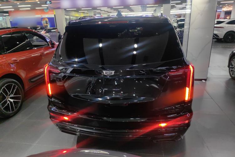 Used Cadillac XT6 2022 2.0T Six-Seater Four-Wheel Drive Luxury Version
