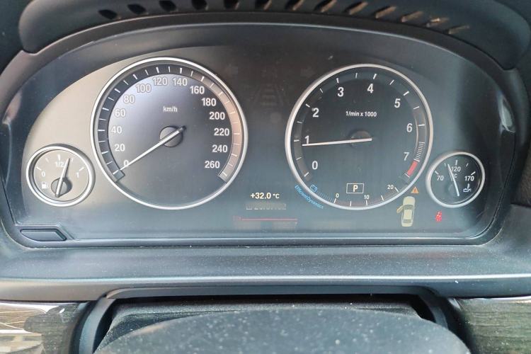 Used BMW 5 Series 2014 525Li Luxury Design Package