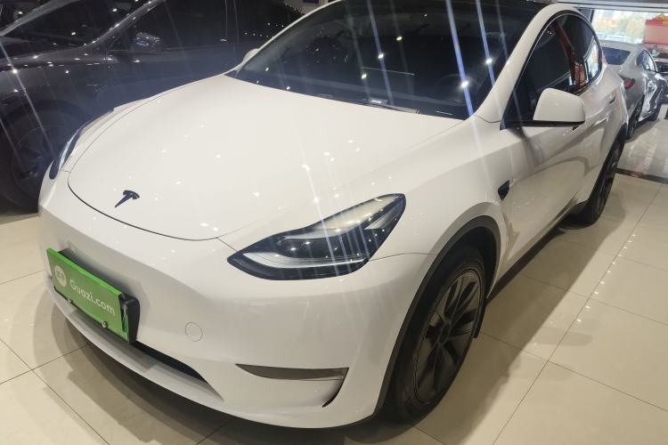 Used Tesla Model Y 2024 Long-Range All-Wheel-Drive Version