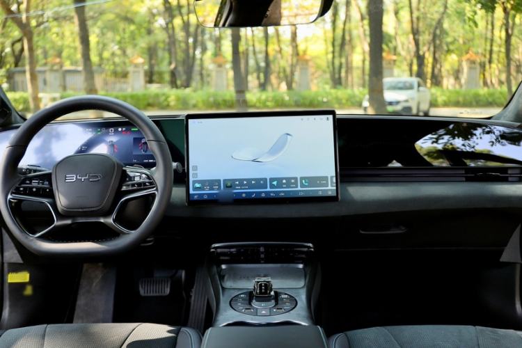 Used BYD Seal 2025 600 All-Wheel Drive Intelligent Driving Version Interior 2