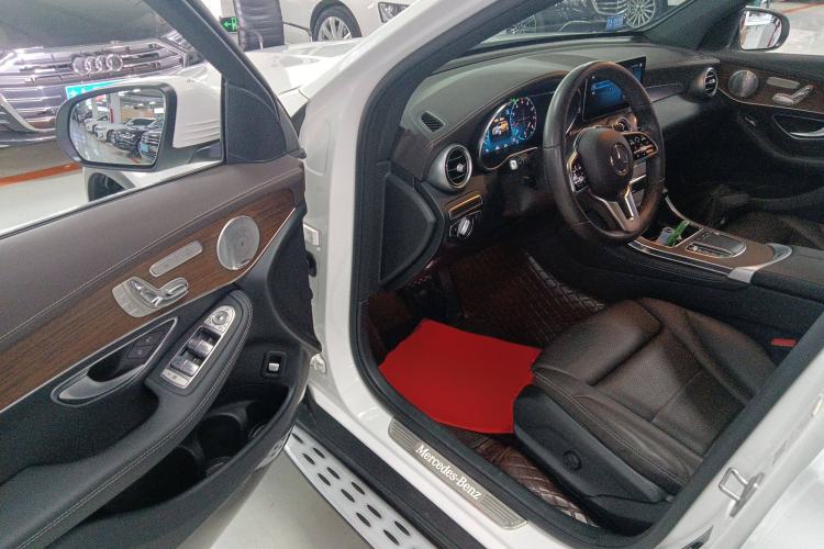 Used Mercedes-Benz GLC 2021 GLC 300 L 4MATIC Dynamic Model
