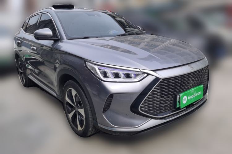 Used BYD Song PLUS New Energy 2021 DM-i 51KM Prestige Model Front Right 45 Deg