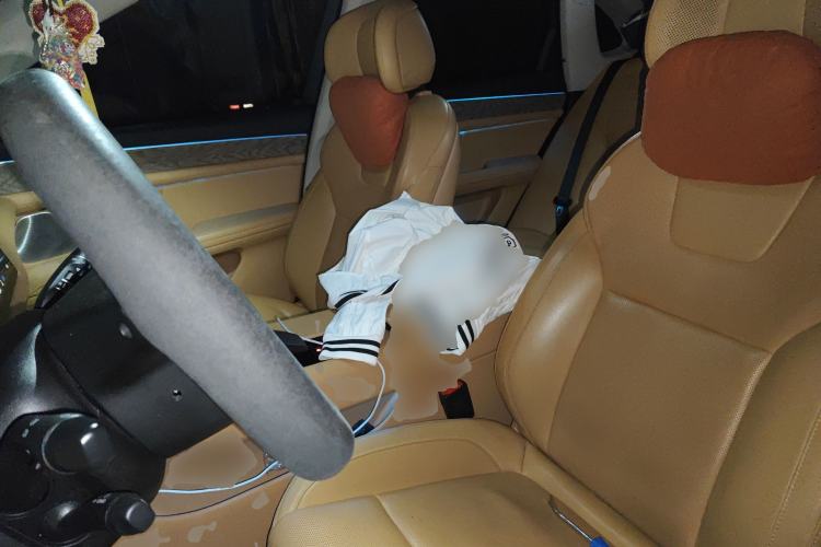 Used Hima AITO M5 2022 Extended-Range Four-Wheel Drive Ultimate Edition Left Front Seat