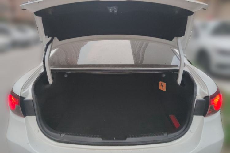 Used Mazda Atenza 2014 2.5L Blue Sky Prestige Edition Trunk