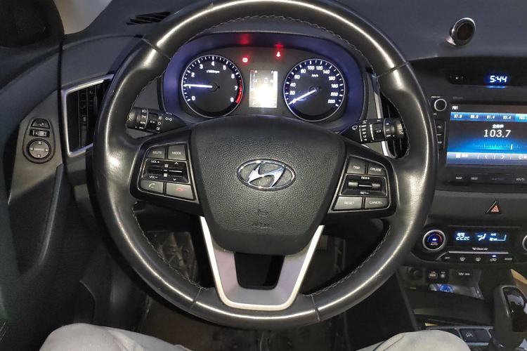 Used Hyundai ix25 2015 2.0L Automatic Two-Wheel Drive Intelligent GLS