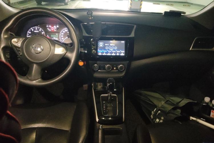 Used Nissan Sylphy 2016 1.6XV CVT Smart Enjoyment Version Center Console