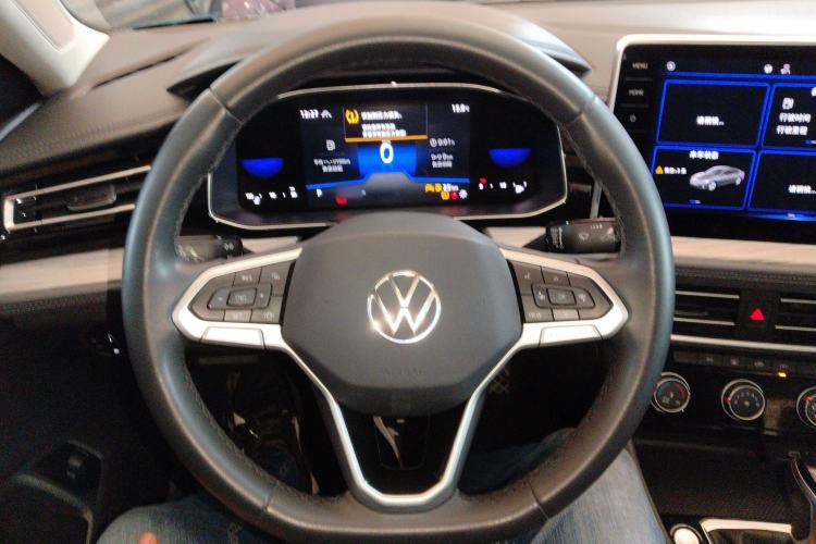 Used Volkswagen Sagitar 2023 300TSI DSG Excellence Edition Steering Wheel