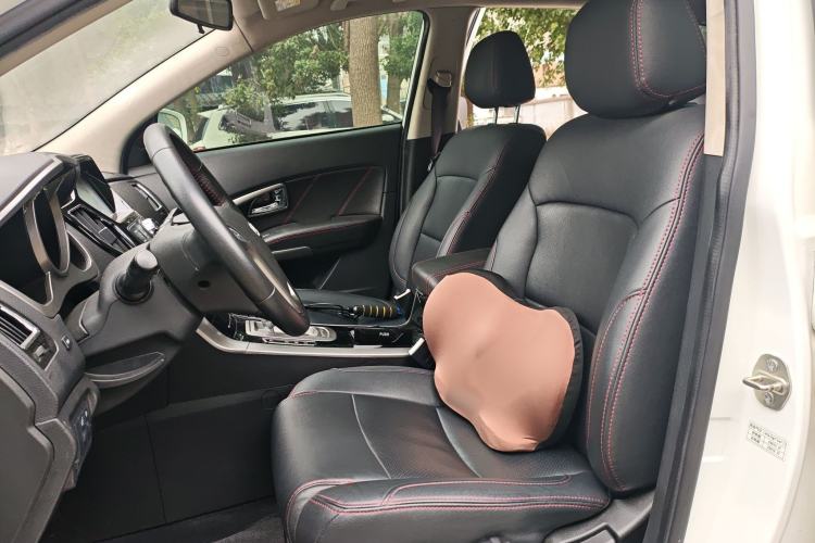 Used Huatai Santa Fe 2017 1.5T Gasoline Automatic Two-Wheel-Drive Elite Model
