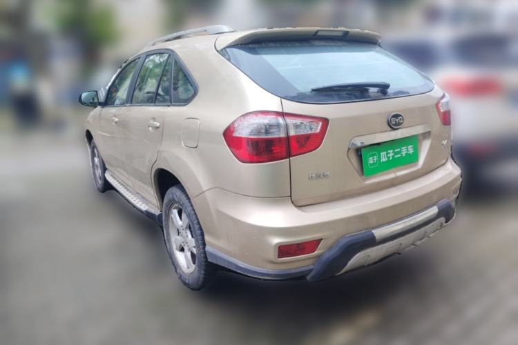 Used BYD S6 2014 2.0L Manual Luxury 5-Seater Rear Left 45 Deg
