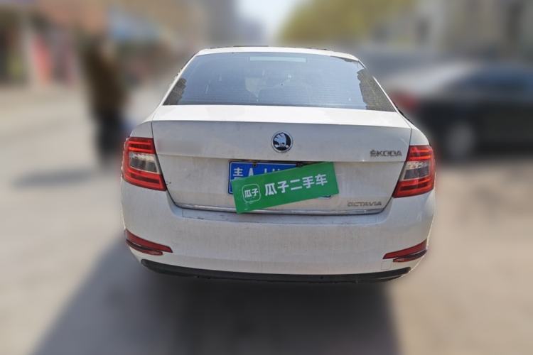 Used Skoda Octavia 2015 1.6L Manual Yijun Edition Rear