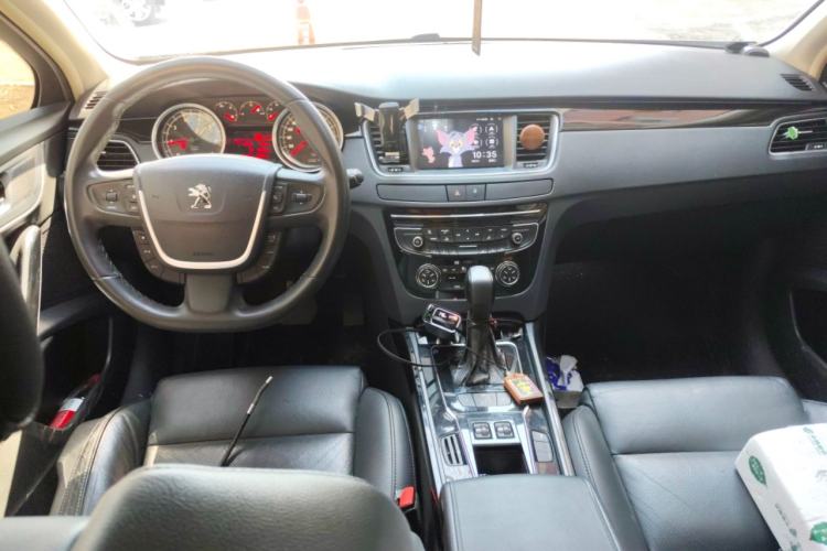 Used Peugeot 508 2015 1.6THP Automatic Prestige Edition Center Console