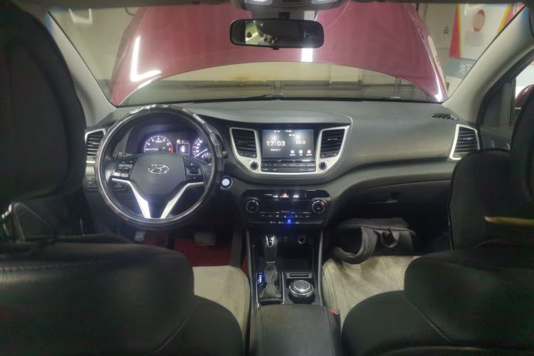 Used Hyundai Tucson 2018 1.6T Dual-Clutch Two-Wheel Drive 15th Anniversary Special Edition
