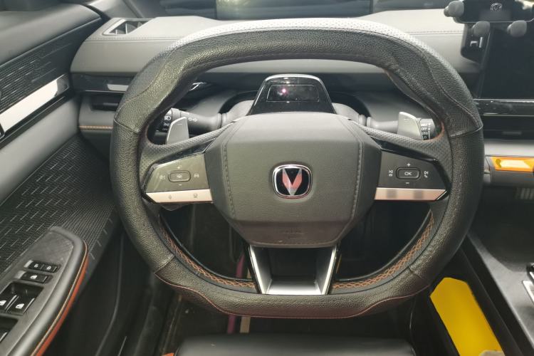 Used CHANGAN UNI-V 2023 1.5T Prestige Model
