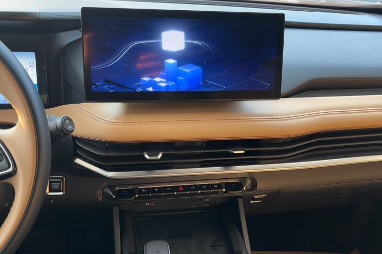 Used Geely Auto Haoyue L 2024 2.0T DCT Flagship Version