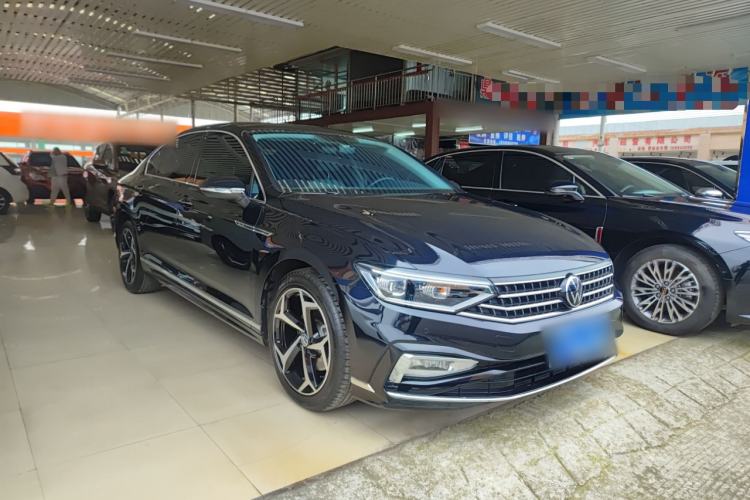 Used Volkswagen Magotan 2023 2 Million Units Limited Edition 330TSI DSG Leading Version Exterior 1
