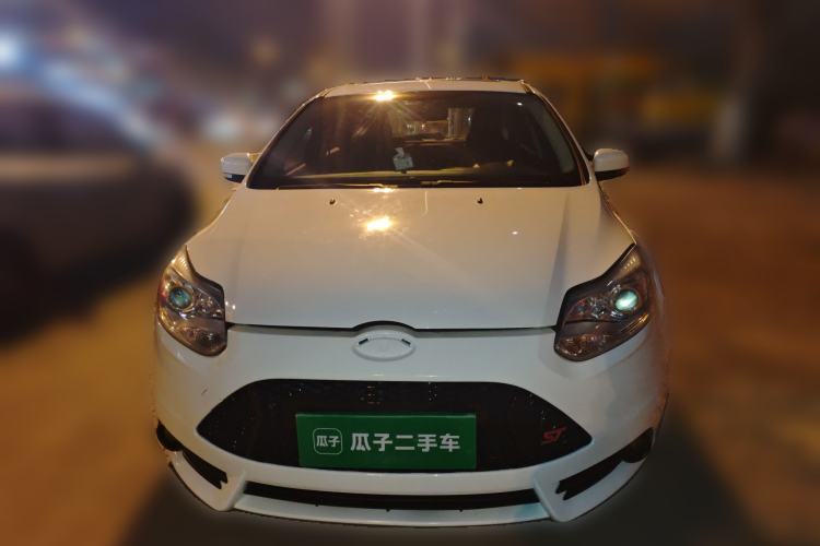 Used Ford Focus 2012 Hatchback 1.6L Manual Fashion Edition
