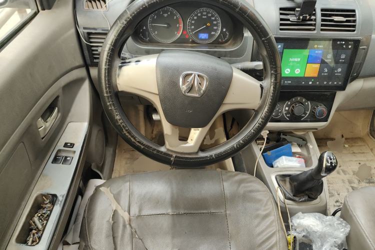 Used BAIC Weiwang M20 2015 1.2L economy version A122 Steering Wheel