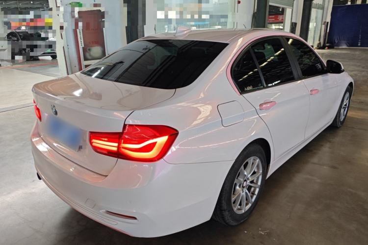 Used BMW 3 Series 2016 316i Fashion Model
