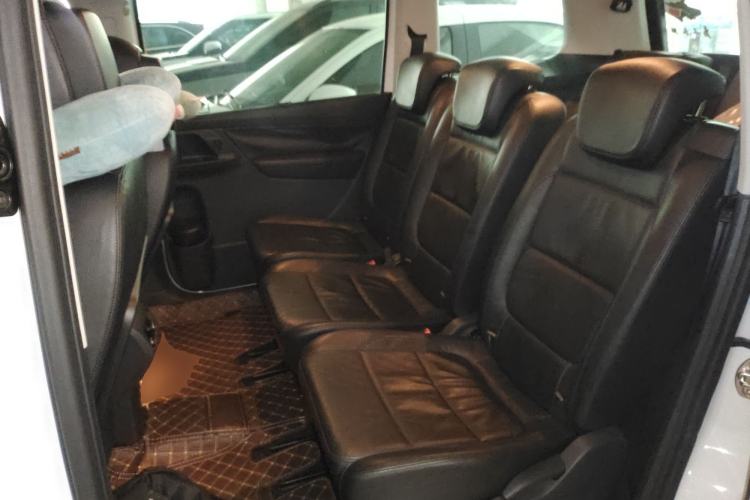 Used Volkswagen Sharan 2013 1.8TSI Comfort Model Euro IV
