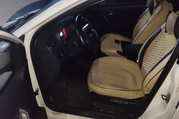 Used Volkswagen Polo 2014 1.4L Automatic Comfort Edition Driver Seat