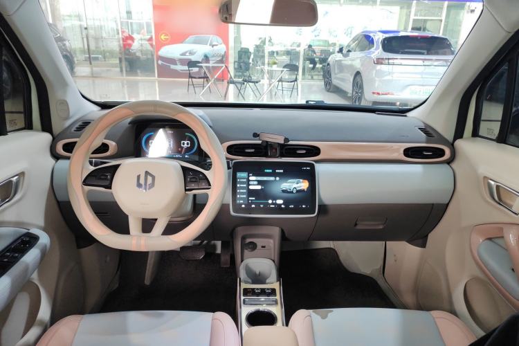 Used Leapmotor T03 2025 403 Comfort Edition Center Console