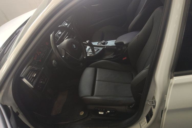 Used BMW 3 Series 2018 318i Left Front Seat