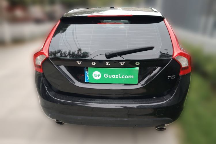 Used Volvo V60 2013 T5 Comfort Edition
