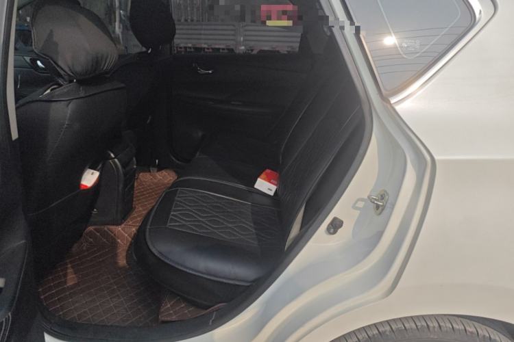 Used Nissan Tiida 2016 1.6L CVT Cool Dynamic Edition
