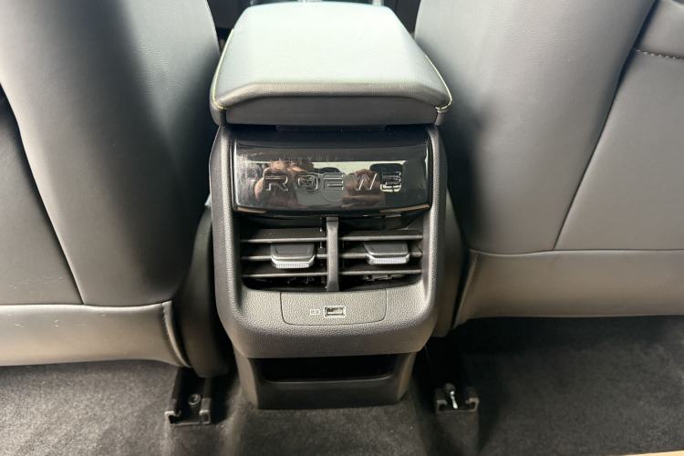Used Roewe i5 2021 Revised Version 1.5L CVT Diamond Edition Interior 5