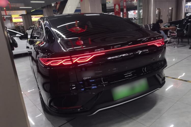 Used BYD Han 2025 DM-i 125KM Prestige Model
