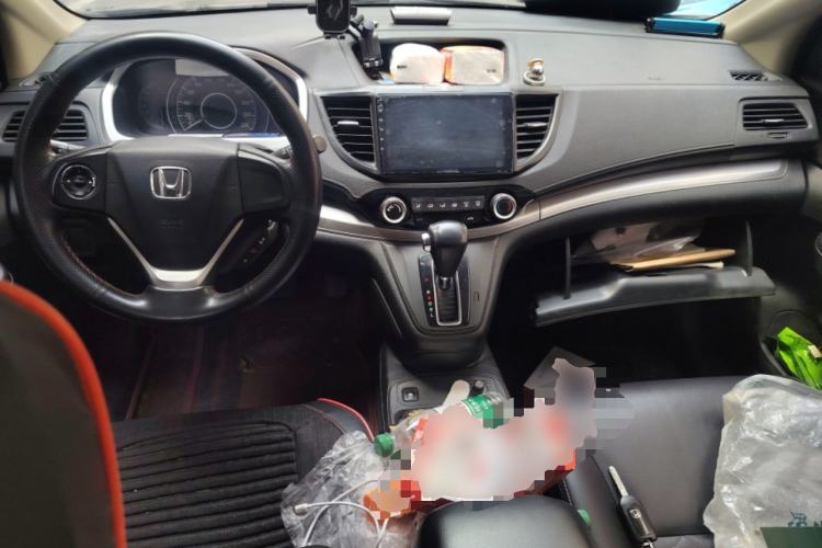 Used Honda CR-V 2015 2.0L two-wheel drive urban version
