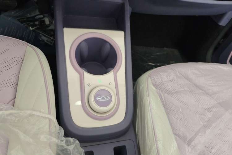 Used Chery New Energy Little Ant 2022 Me 301km Romance Phosphate Lithium-Iron