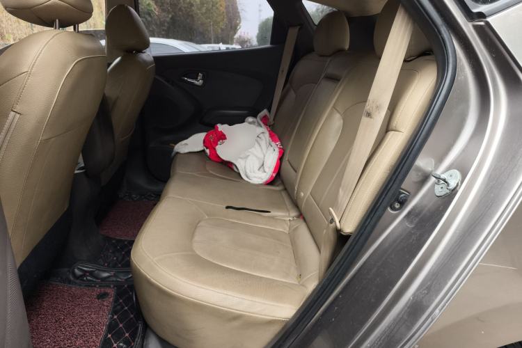 Used Hyundai ix35 2013 2.0L Automatic Two-Wheel Drive Smart GLS China IV Standard